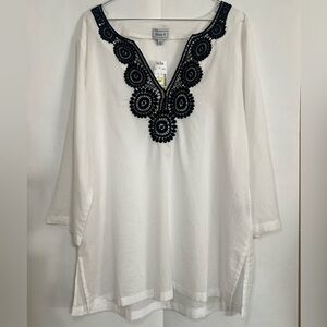 Hanna G Boho White & Black Top W/ Embroidery Size L NWT!